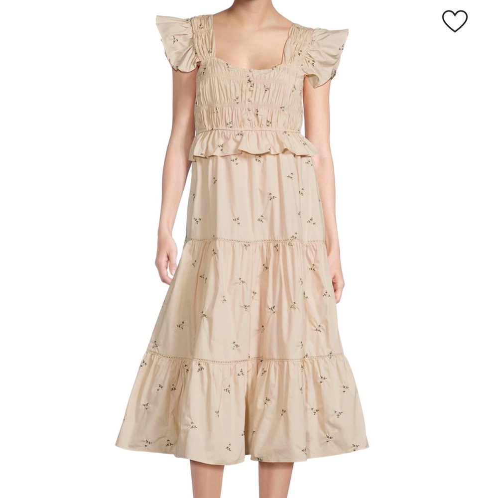 Chic Cream Floral Maxi Dress